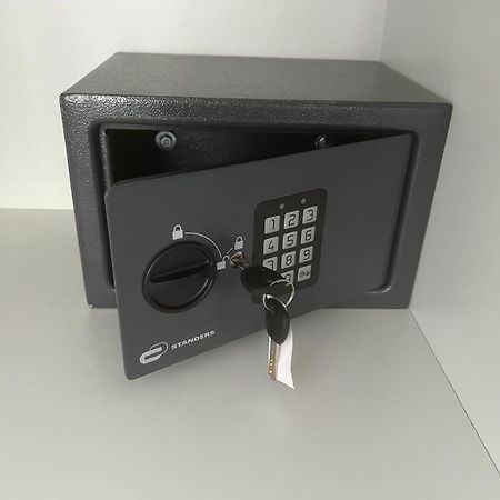 マラガMalagueta 1 Linea De Playaアパートメント エクステリア 写真